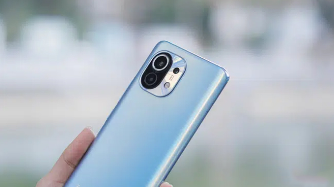 So sánh camera iPhone 12 và Xiaomi Mi 11