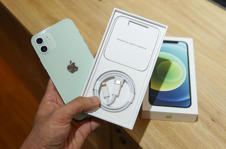 Có nên nâng cấp iPhone 12 lên iPhone 13?