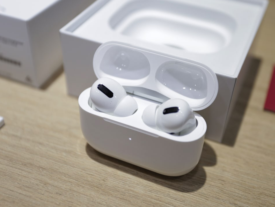AirPods Pro và iPhone SE mới dự kiến sẽ được trình làng vào tháng 4 năm 2021?