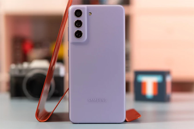 Thiết kế Galaxy S21 FE