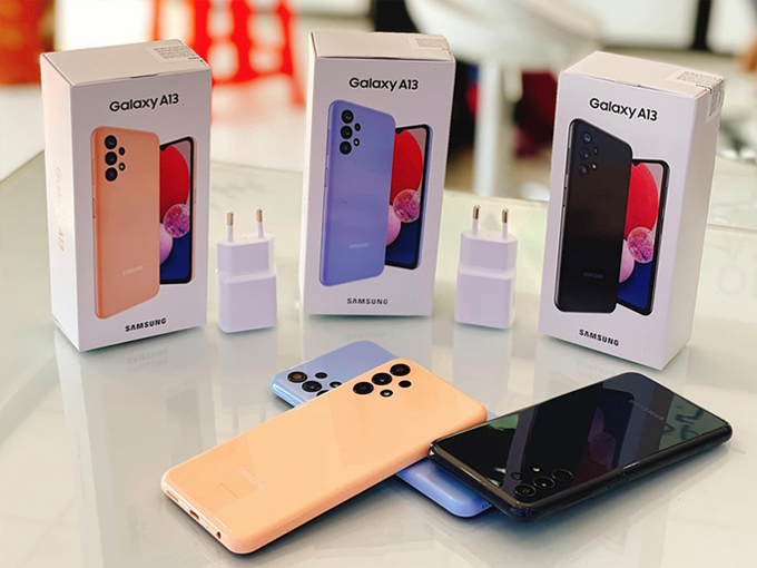 Điện thoại 128GB giá rẻ cấu hình mạnh Galaxy A13