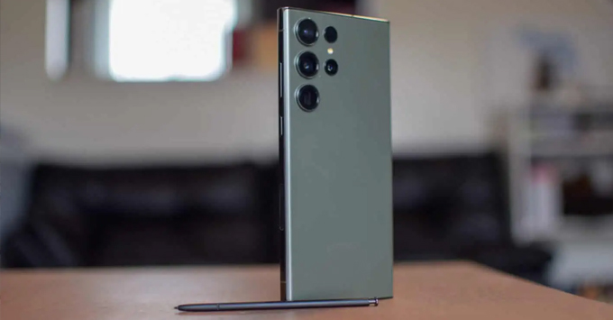 Đánh giá Galaxy S24 Ultra về thiết kế