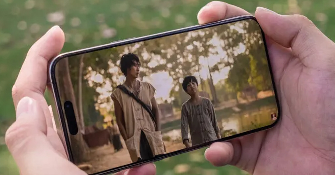 Lỗi trên iPhone 15 Pro Max cũ hao pin