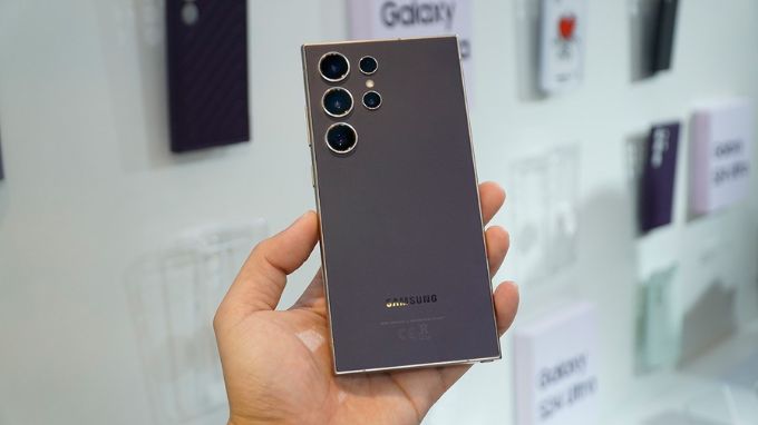Galaxy S24 Ultra và Galaxy Z Fold 5