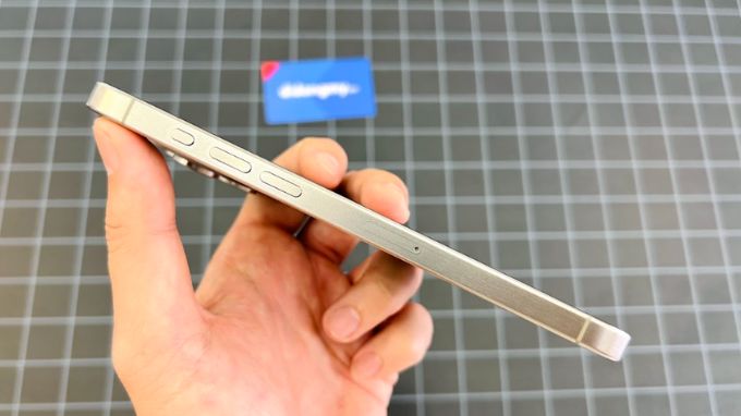 Nút hành động mới trên iPhone 15 Pro và Pro Max