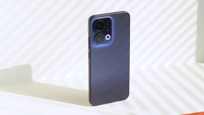 Thiết kế OPPO Reno13 có gì đặc biệt