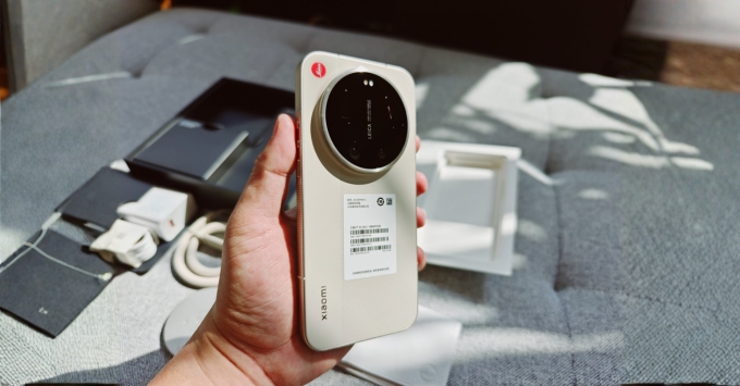 So sánh thiết kế Xiaomi 17 Ultra và OPPO Find X9 Pro có điểm nhấn gì khác biệt?