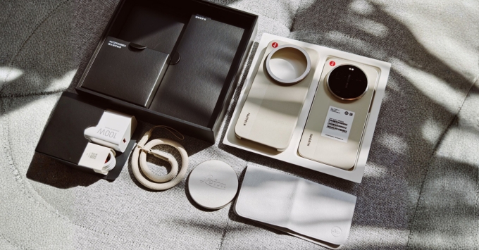 Pin và sạc Xiaomi 17 Ultra và OPPO Find X9 Pro sử dụng được bao lâu và nạp lại có nhanh không?