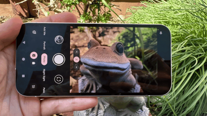 Camera Pixel 9a với cảm biến 48MP và OIS chống rung