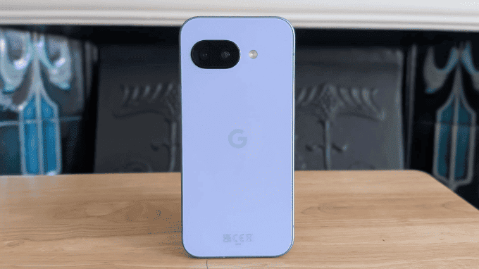 Google Pixel 10a với thiết kế nhựa-nhôm thực dụng và IP68