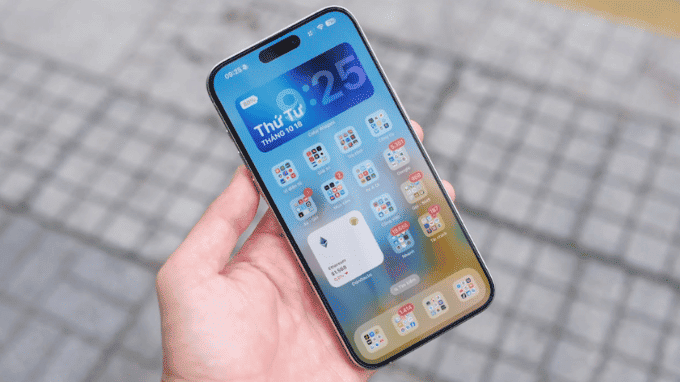 iPhone 15 Pro Max cũ với chip A17 Pro mạnh mẽ và tối ưu iOS