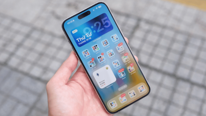 Màn hình chính iPhone sau khi đã loại bỏ các widget không cần thiết.