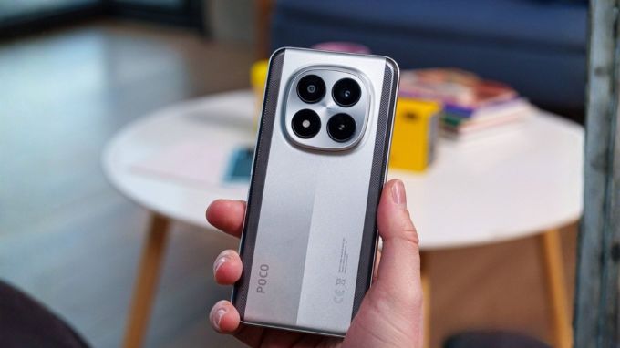 POCO M8 Pro và Samsung Galaxy A36 có thiết kế đẹp