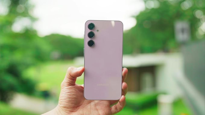 Redmi Note 15 5G và Samsung Galaxy A55 có ngoại hình đẹp