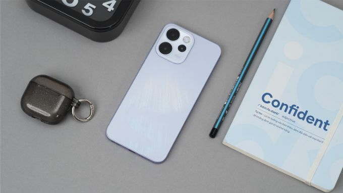 Thời lượng pin của Oppo Reno15 và Samsung Galaxy S24