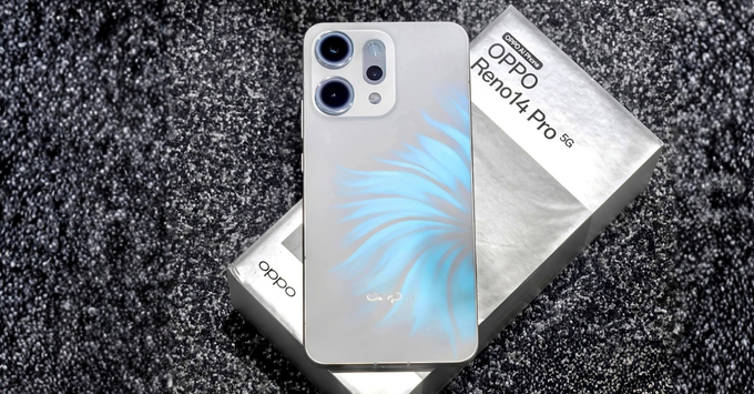 Thiết kế Oppo Reno14 Pro mỏng nhẹ, sang trọng với khung viền tinh tế và mặt lưng cao cấp