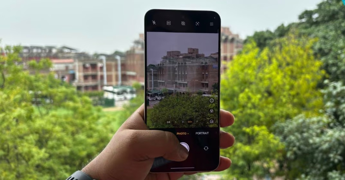 Camera Oppo Reno15 Pro chụp ảnh sắc nét, hỗ trợ AI và quay video chất lượng cao