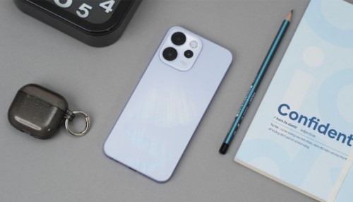 OPPO Reno15 F và Galaxy A56: Chọn màn hình sống động hay thời lượng pin trâu?