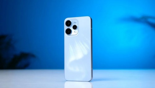 Oppo Reno15 và Samsung Galaxy S24: Chọn pin trâu hay hiệu năng mạnh mẽ?