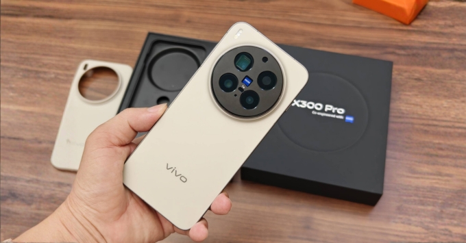 Vivo X300 Pro là Top điện thoại Vivo tốt thất 2025