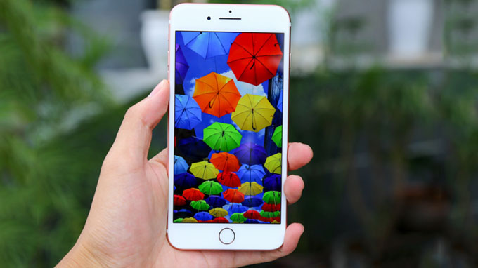 màn hình iPhone 7 Plus 128GB cũ cũng được đánh giá cao 