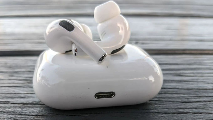 Tai nghe AirPods 3 và AirPods Pro 2