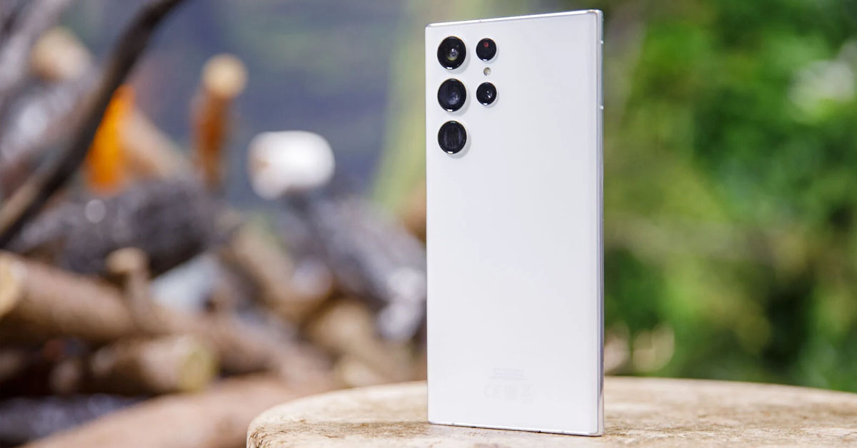 Sạc nhanh 45W trên Galaxy S22 Ultra gây thất vọng với người hâm mộ