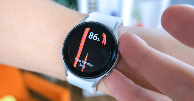 Galaxy Watch 4, Galaxy Watch 4 Classic được Samsung bổ sung nhiều tính năng mới