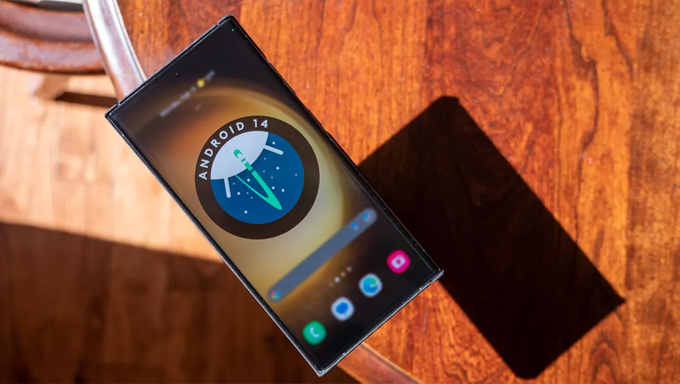 Galaxy S23 so với Pixel 6a về hiệu điều hành