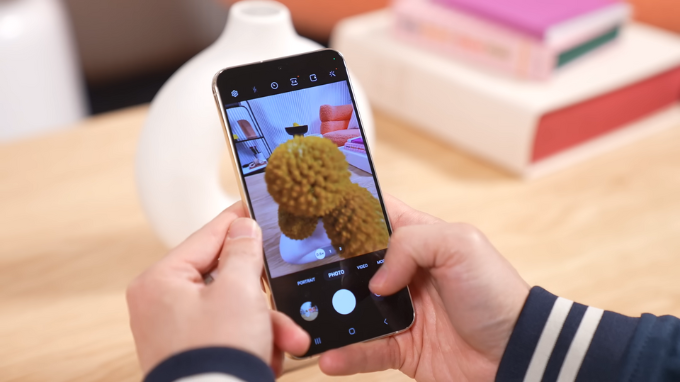 Galaxy S23 và S23 Plus chụp ảnh với chất lượng dung hòa