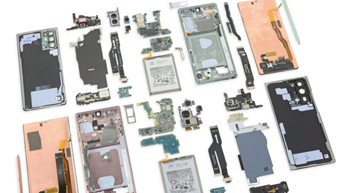 Samsung Galaxy S23 Ultra sở hữu viên pin dễ dàng thay thế hơn so với người tiền nhiệm