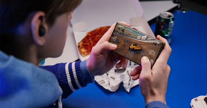 Mua Galaxy S23 hay Galaxy S23 Plus về hiệu suất