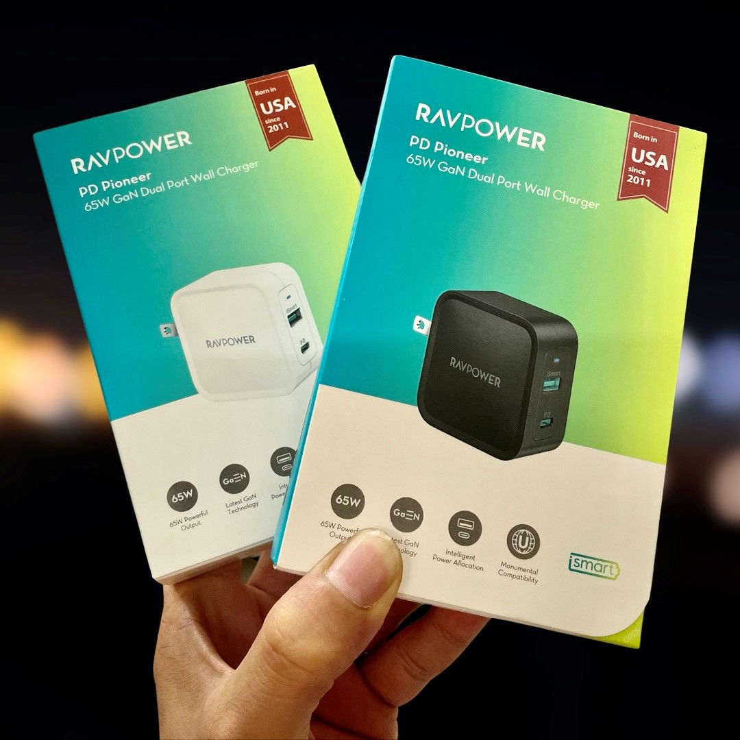 Củ sạc Ravpower 2 cổng 65W PD với thiết kế thông minh, tiện lợi.