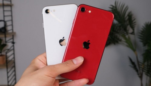iPhone SE 2022 cũ đẹp như mới, giá chỉ từ 6 triệu đồng bảo hành 1 đổi 1