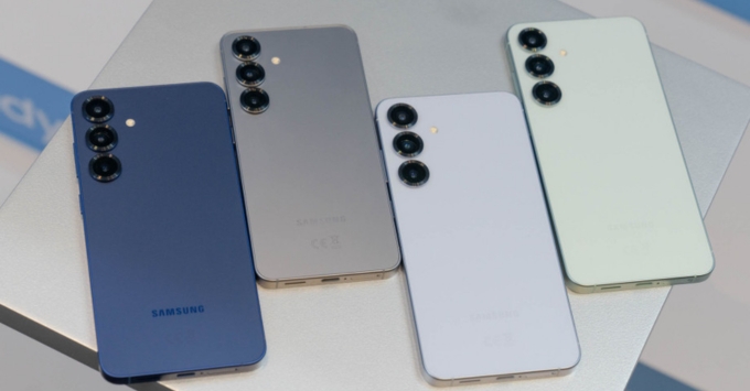 Samsung Galaxy S25 Plus và Xiaomi 14 Pro tính năng
