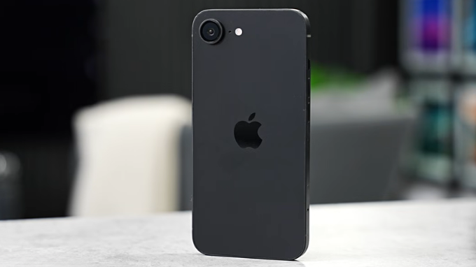 Ngoại hình iPhone 16e thay đổi mạnh mẽ