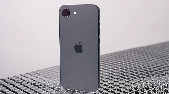 Thiết kế iPhone 16e 512GB có gì thú vị?