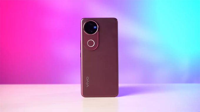  Vivo V50 tiếp tục truyền thống với thiết kế đẹp mắt và phong cách