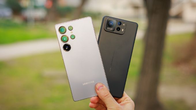 Zenfone 12 Ultra so với Galaxy S25 Ultra