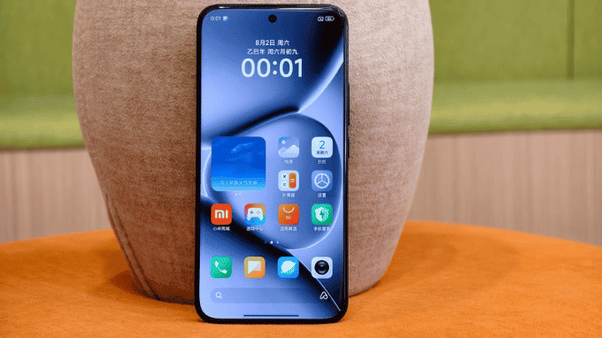 Redmi Note 15 sở hữu màn hình AMOLED cao cấp với độ sáng đến 3200 nits