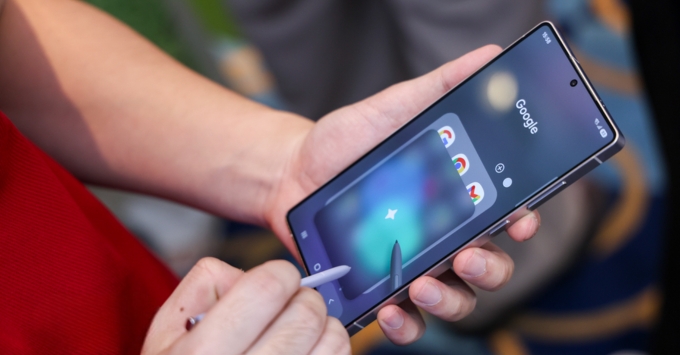 Tính năng AI chỉnh sửa ảnh Photo Assist và Creative Studio độc quyền trên Samsung Galaxy S26 Ultra