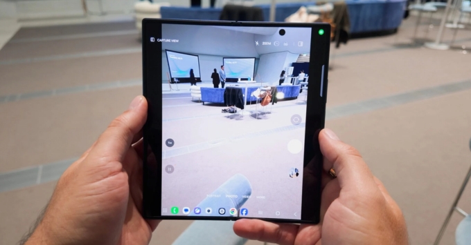 Cụm camera sau 200MP trên Samsung Galaxy Z Fold 7 hỗ trợ chụp ảnh xóa phông và quay video 8K