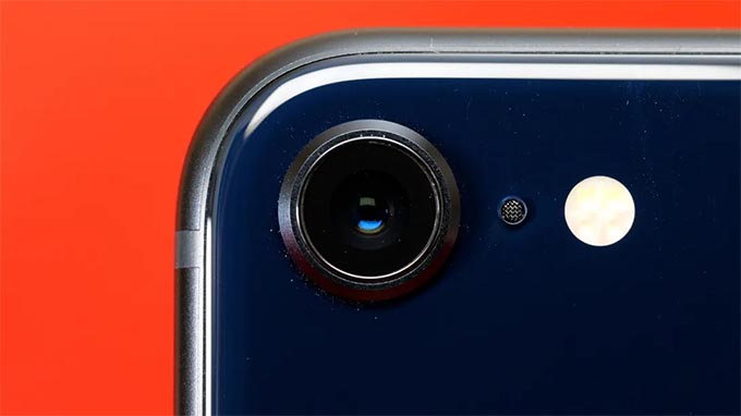 iPhone SE 2022 5G sở hữu camera sau ấn tượng