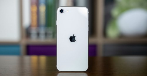 So sánh iPhone SE 2022 và iPhone SE 2020 có thật sự khác biệt?
