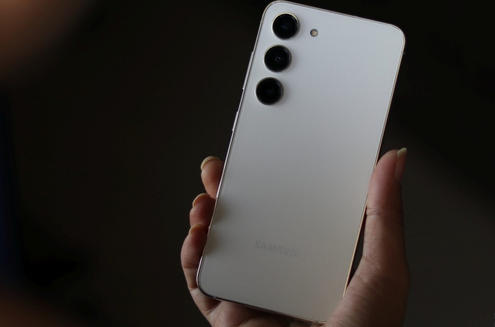 Galaxy S23 FE sẽ được phát hành vào cuối năm nay với mức giá dự kiến là 699 USD.