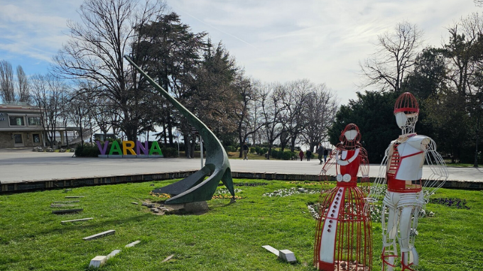 Ảnh chụp camera chính HDR trên iPhone 14 Pro Max tông màu trầm