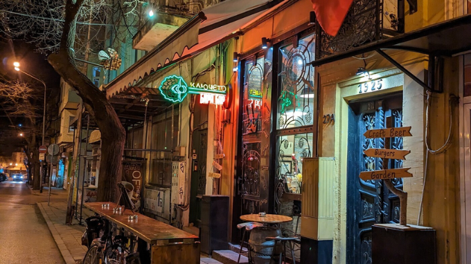 Ảnh chụp đêm kém sắc trên Pixel 7 Pro