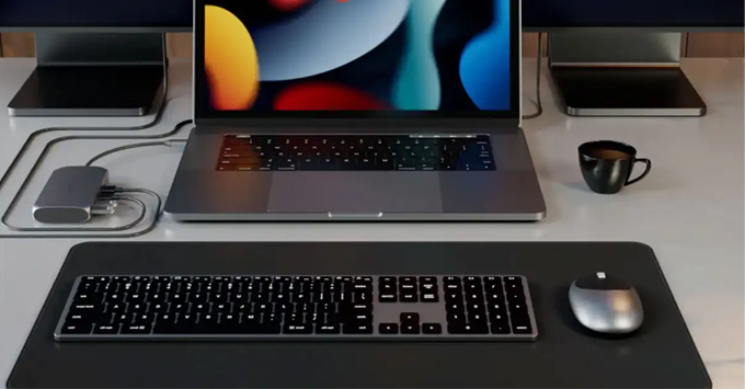 Cách kết nối hai hoặc nhiều màn hình ngoài với MacBook thông qua Satechi USB-C M1
