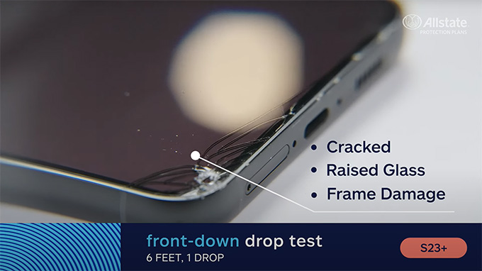 Galaxy S23+, sản phẩm chỉ bị nứt đường chân tóc và vỡ bảng điều khiển ở mặt lưng