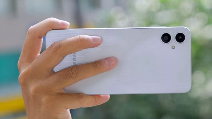 điện thoại 2 triệu Samsung Galaxy A05